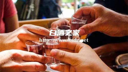 多少度的白酒喝了不会上头