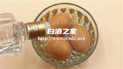 怎样用白酒泡鸡蛋