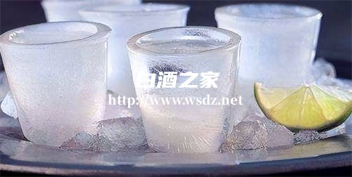 白酒放冰箱保存还是冷藏