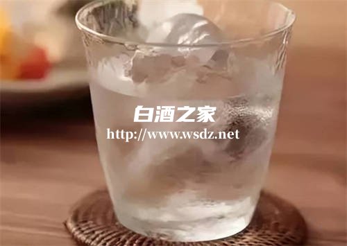 白酒兑啤酒喝会怎么样