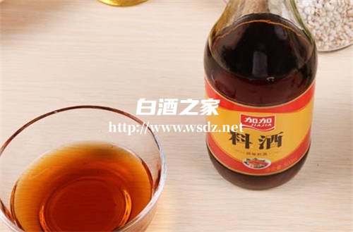 鸡肉里放白酒好还是放料酒好