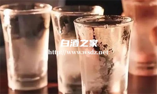 白酒放冰箱会有什么影响  3