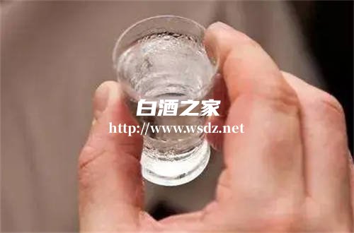 为啥喝白酒的人要顺口