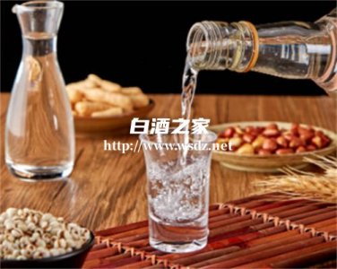 家里的白酒可以炒菜么