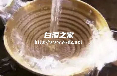 自酿的白酒怎么鉴别好坏  2