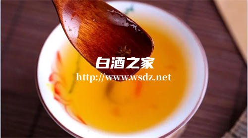 怎样用白酒去斑