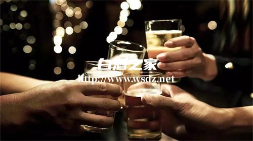 多少度的白酒喝了不烧胃  2