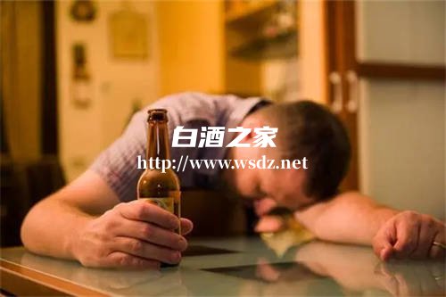 空腹喝白酒头疼恶心想吐怎么办