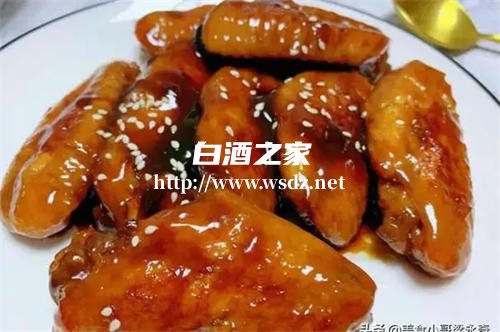 做可乐鸡翅放料酒还是白酒