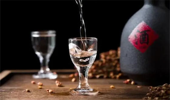 2020年白酒怎么网络营销的