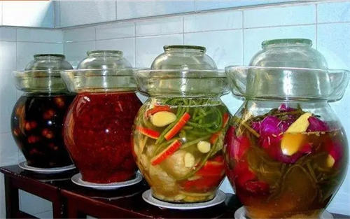 为什么泡菜要用白酒浸泡  2