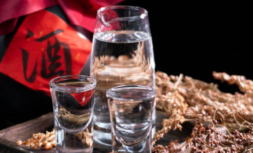 基酒和调味酒都可以直接喝吗，人久久白酒告诉你