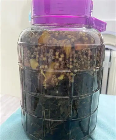 艾草生姜泡白酒有什么作用