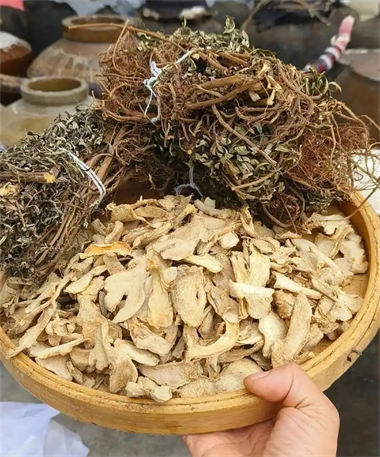 艾草生姜泡白酒有什么作用  3
