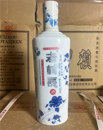 浙江那边老村长浓香型白酒的价位  3