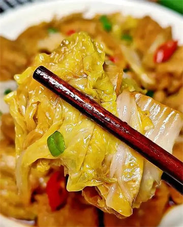 东北用白酒泡白菜的功效  3