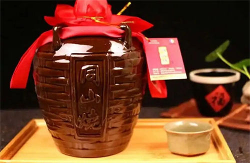 中国酒何时叫的白酒名字  2