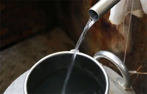 白酒蒸馏锅底水如何产生  3
