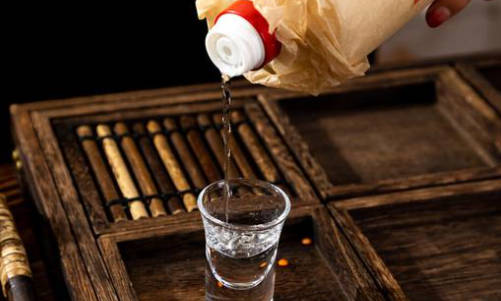 白酒酒坛底部有白色结晶好不好