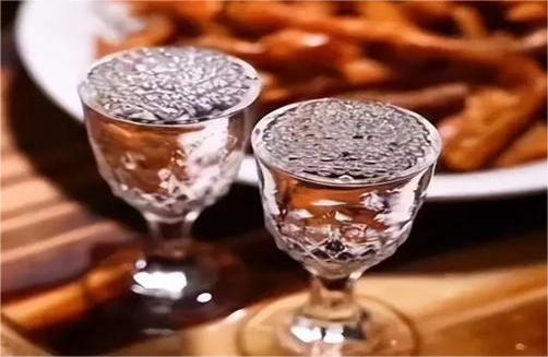 纯粮酒和勾兑酒如何鉴别