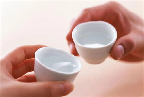适量饮用白酒真的能养生吗？  2