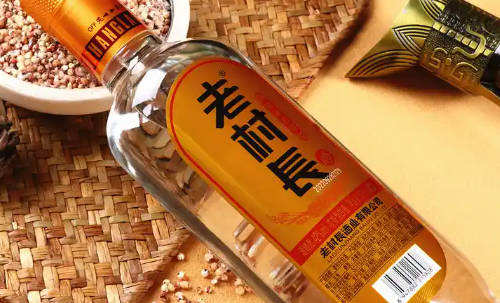 可以带白酒上飞机吗，为什么