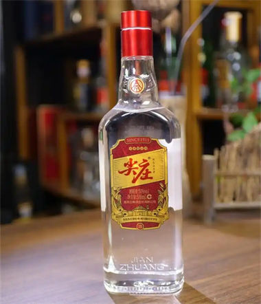 光瓶酒为何能在众多白酒中逆袭成功？  3