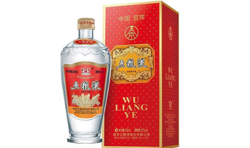 买白酒看啥？瓶上这行字别忽略