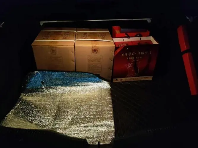 白酒撒在车里了怎么办？清洁技巧及预防方法统统一次说清楚！  2
