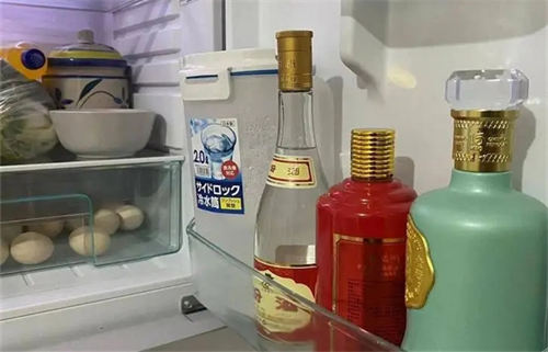 38度白酒可以放冰柜保存吗  2