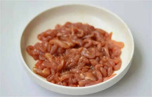 用白酒腌肉，是浪费还是绝配？