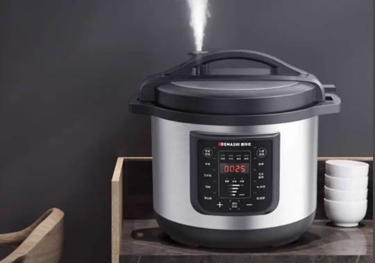 把白酒放在高压锅里可以吗？危险不建议！