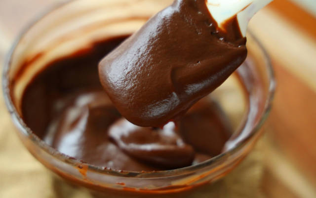 熬巧克力能放白酒吗？有什么作用？