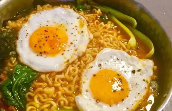 煮泡面放白酒好吗？有什么好处和坏处？